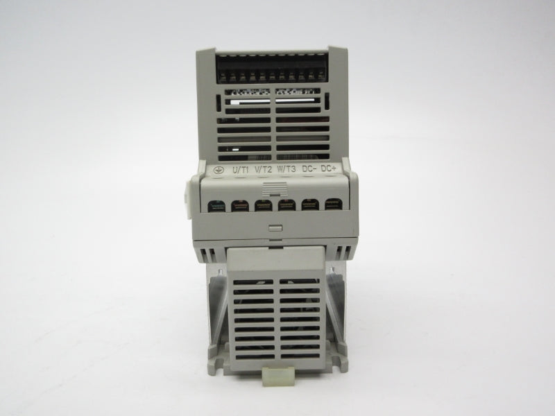 ALLEN BRADLEY 160-AA08NPS1P1 SER. C F/W 7.03 200-240V 9.4A UNMP