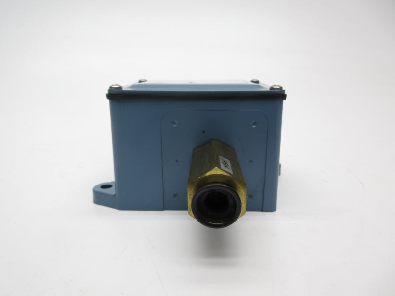 UNITED ELECTRIC J21K-254 480VAC 15A 0-90PSI NSNP