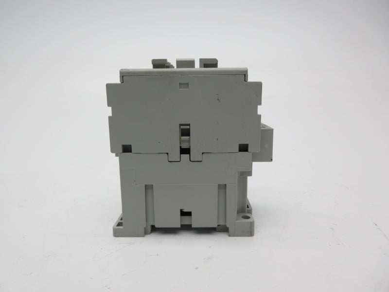 ALLEN BRADLEY 700-CF400D SER. A 110/120V 20A NSNP