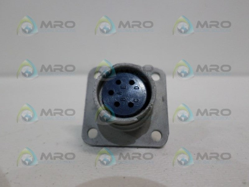 AMPHENOL 165-36 FEMALE CHASSIS CONNECTOR  UNMP