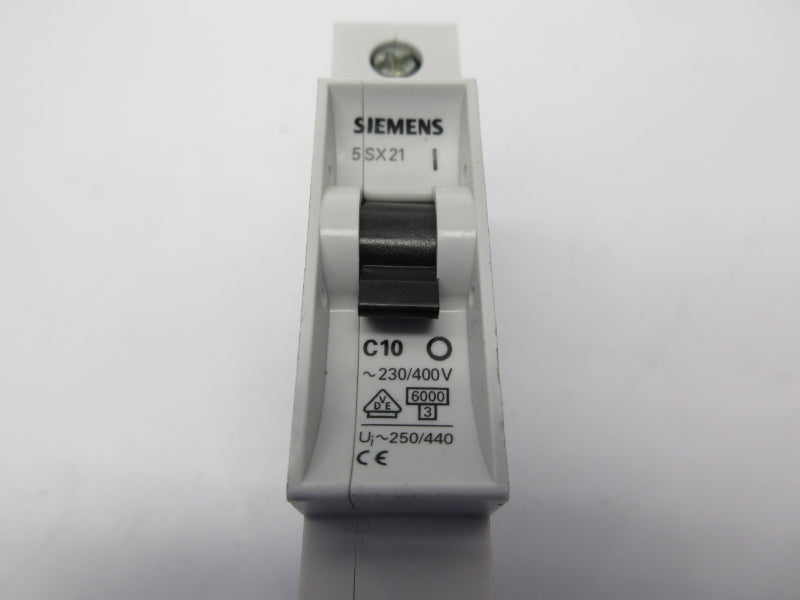 SIEMENS 5SX21C10 230/400V 10A NSNP