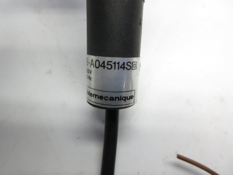 TELEMECANIQUE XUB-A045114S 110/120V NSNP
