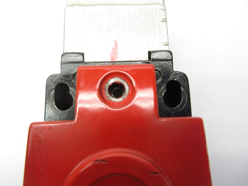 EUCHNER SGA1A-2131A-M 230V 4A UNMP