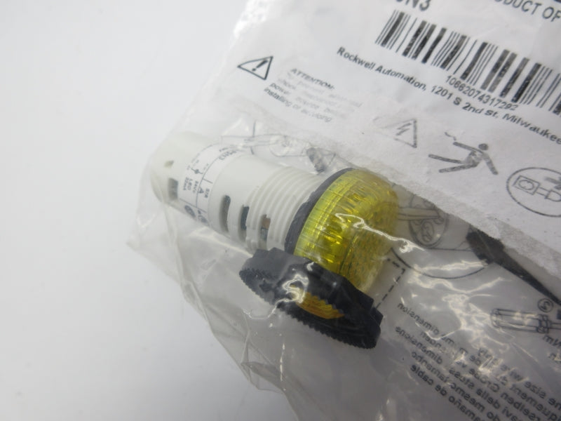 ALLEN BRADLEY 800FD-P5N3 SER. A 24V NSMP
