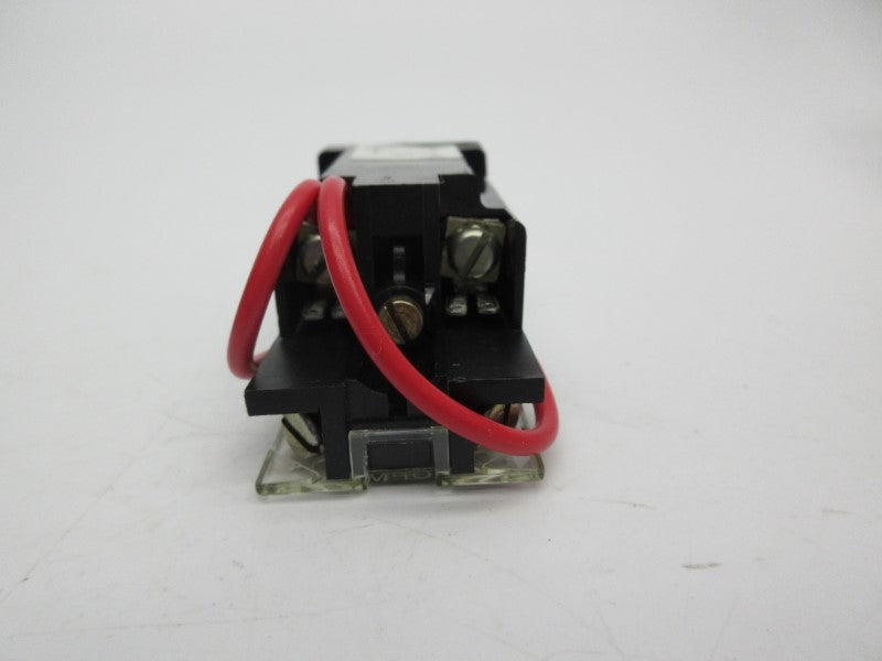 ALLEN BRADLEY 800MR-PT16XK SER. D 120V (BK/YL) NSMP