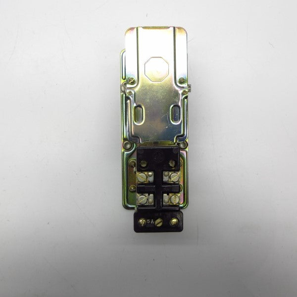 ALLEN BRADLEY 849-ZOD322 SER. B 120V (BR/YL) NSMP