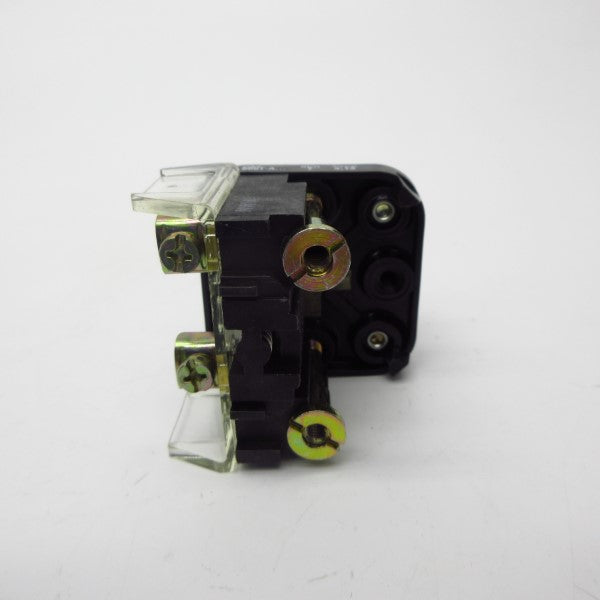 ALLEN BRADLEY 800T-A4D1 SER. T (WH) NSMP