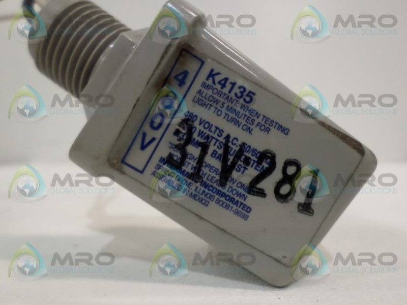 INTERMATIC K4135 STEM MOUNT PHOTOCONTROL  UNMP