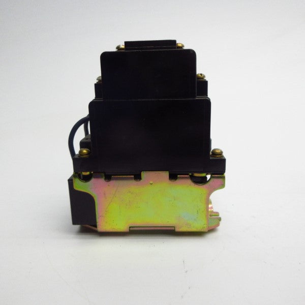 ALLEN BRADLEY 700-NM600A2 SER. B 220/240V NSNP