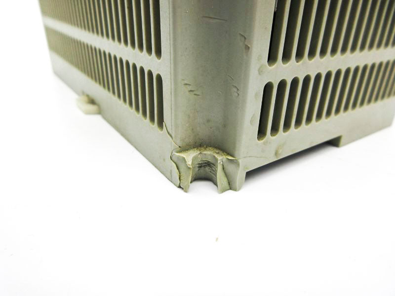 ALLEN BRADLEY 1761-L16AWA SER. E F/W 1.0 100/120VAC (AS PICTURED) UNMP