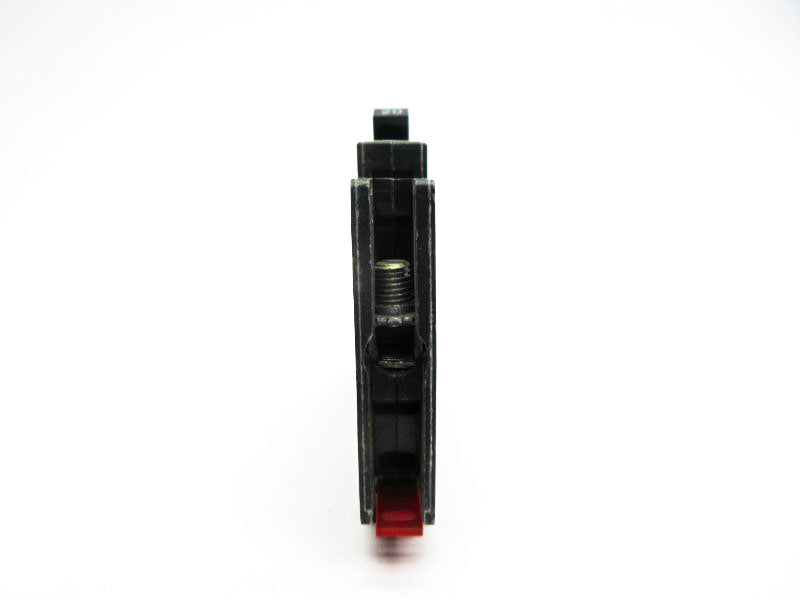 ALLEN BRADLEY 1492-MCAA120 SER. A 120/240V 20A NSNP