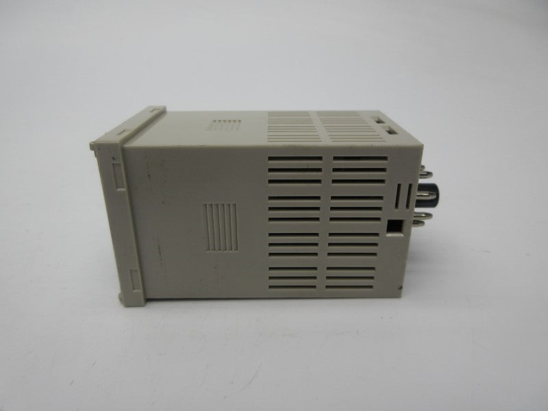 OMRON E5CS-RKJ 100-240VAC 3A NSNP