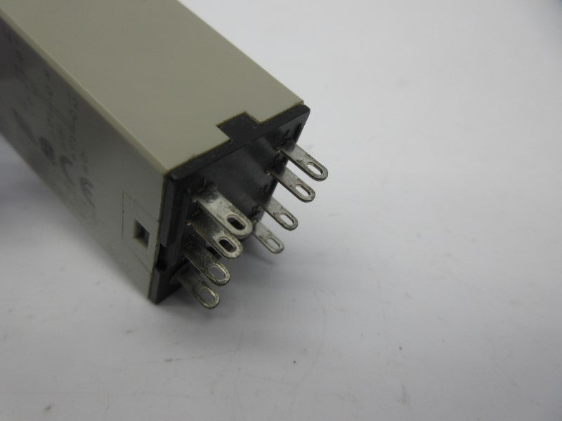 OMRON H3Y-2 200-230VAC 0-10S UNMP