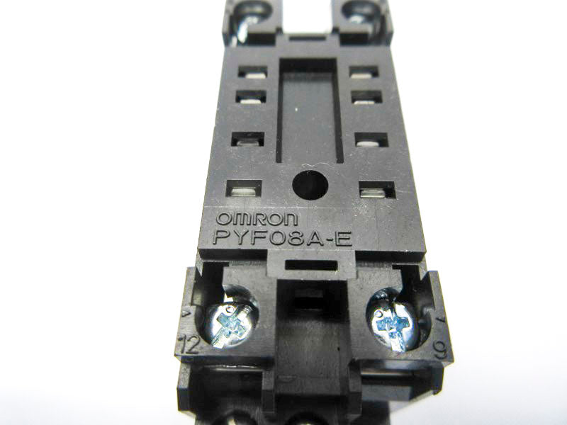 OMRON PYF08A-E 250VAC 7A NSNP