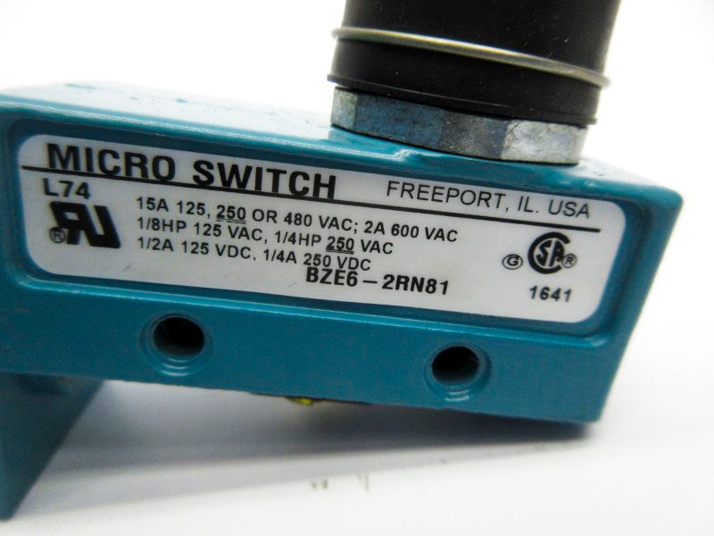 MICRO SWITCH BZE6-2RN81 600VAC 2A (AS PICTURED) NSNP