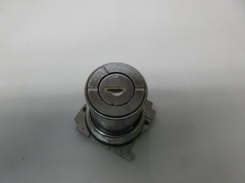 CUTLER HAMMER 10250T15113 SER. A3 (NO KEY) NSMP