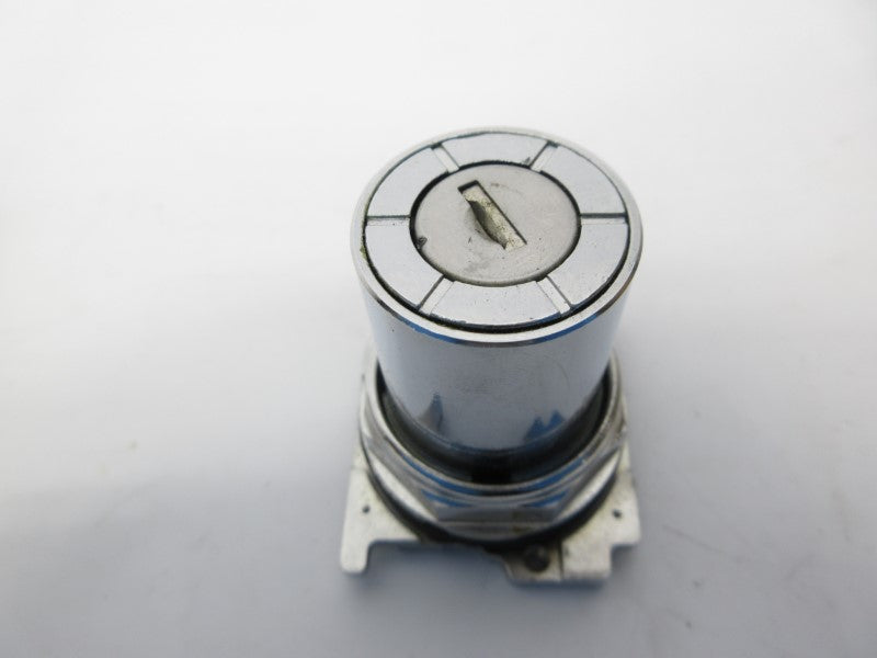 CUTLER HAMMER 10250T16237 SER. A3 (NO KEY) NSMP