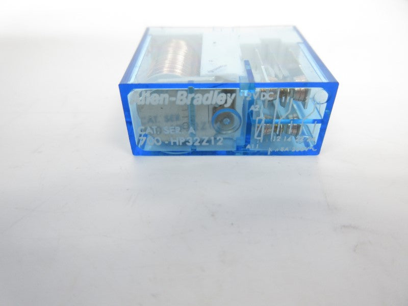 ALLEN BRADLEY 700-HP32Z12 SER. A 12VDC NSNP