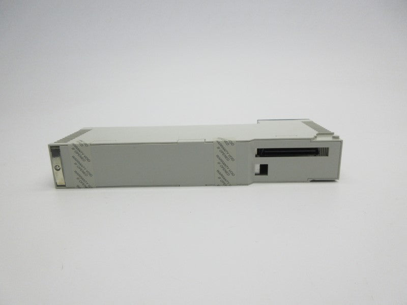 SCHNEIDER ELECTRIC 140DAO84000 24-230VAC (AS PICTURED) NSNP