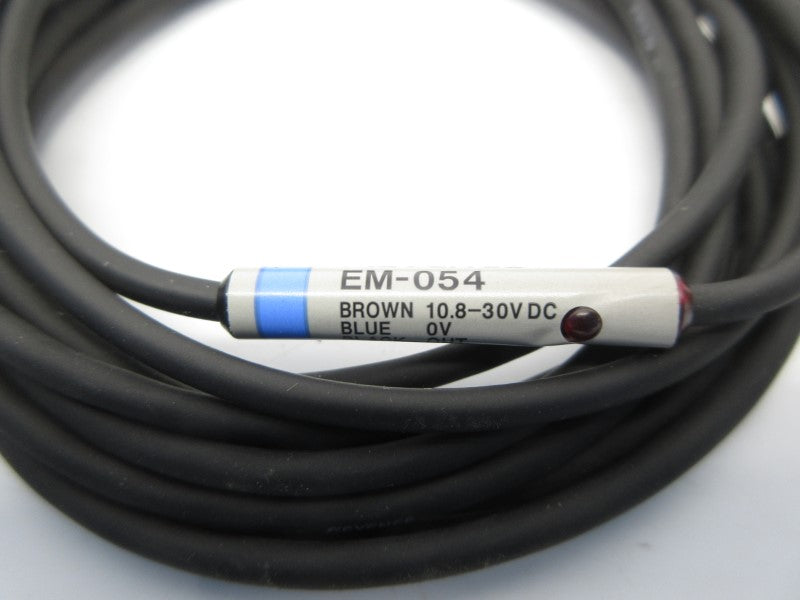 KEYENCE EM-054 10.8-30VDC NSNP