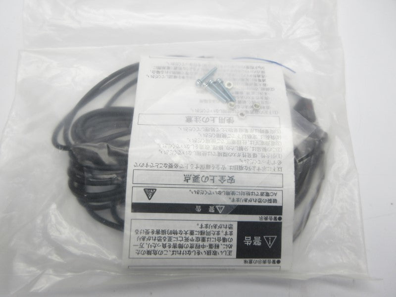 OMRON E3T-ST22 12-24VDC 2M NSMP
