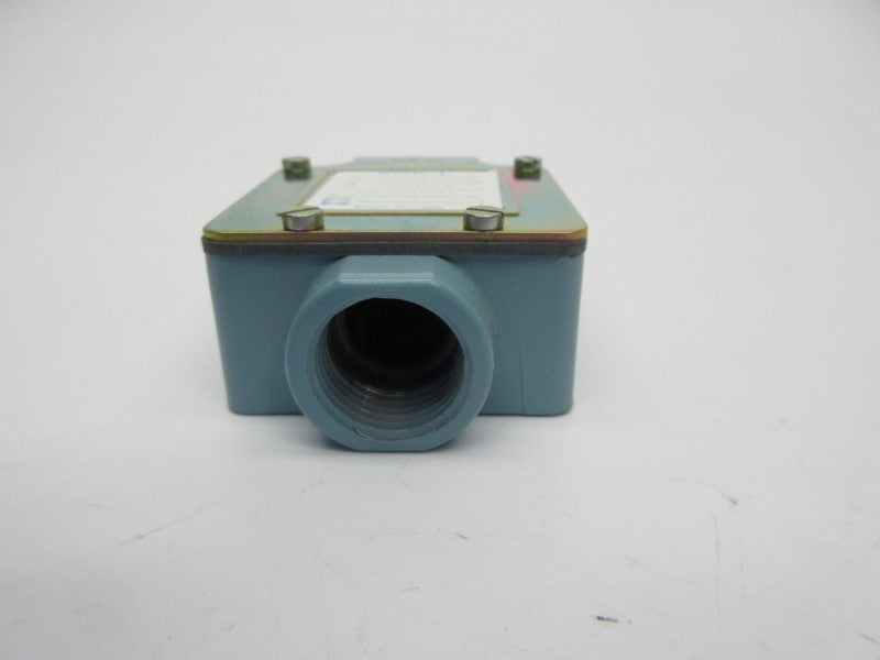 TELEMECANIQUE ZCKL1 380V 10A NSMP