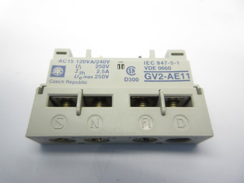 TELEMECANIQUE GV2-AE11 250V 2.5A NSNP