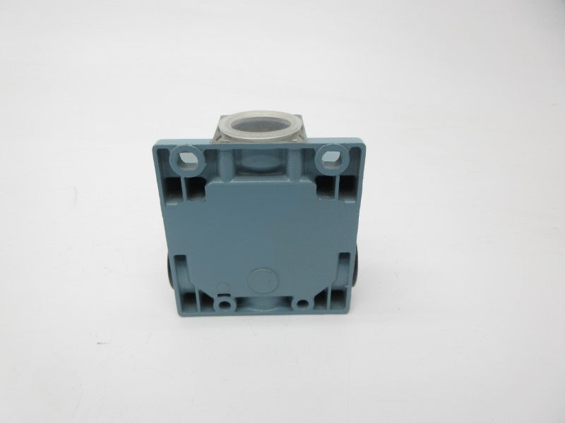 TELEMECANIQUE XCK-M1H7 240V 3A NSNP