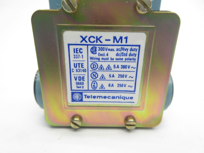 TELEMECANIQUE XCK-M1 380V 5A NSNP