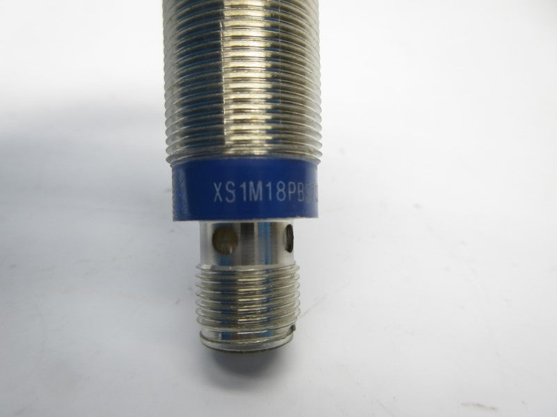 TELEMECANIQUE XS1M18PB370D 12-48V NSNP