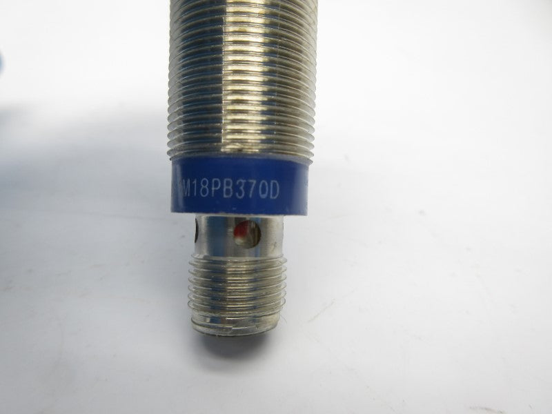 TELEMECANIQUE XS1M18PB370D 12-48V NSNP