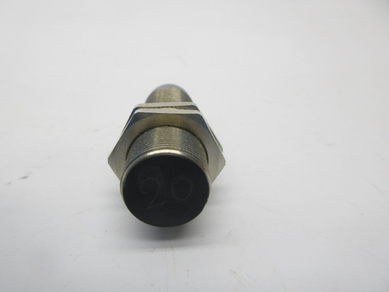 TELEMECANIQUE XS1M18KPM40D 12-24V NSNP