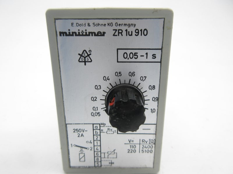 E. DOLD & SOHNE ZR1U910 250V 2A 0.05-1S UNMP