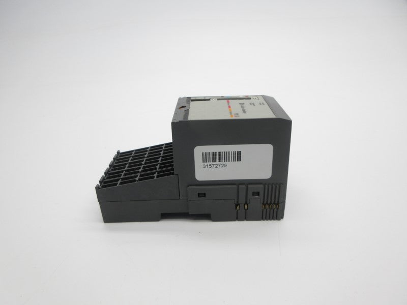 ALLEN BRADLEY 1734D-IA8XOA8S SER. A F/W 1.001 120VAC .5A NSNP