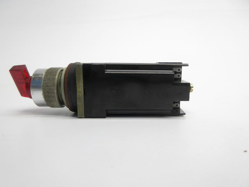 ALLEN BRADLEY 800MR-16HXL2B SER. D 110-120V UNMP