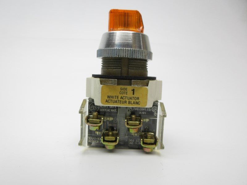 ALLEN BRADLEY 800T-16JX2KB7 SER. T 120V NSNP