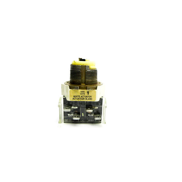ALLEN BRADLEY 800T-16HX2KB6 SER. T 120V (AS PICTURED1) NSNP