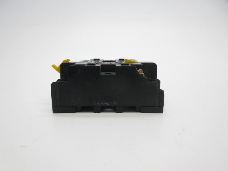 OMRON P2CF-11 250VAC 10A UNMP