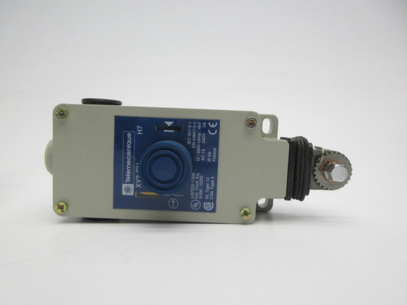 TELEMECANIQUE XY2CH13250H7 240V 3A NSMP