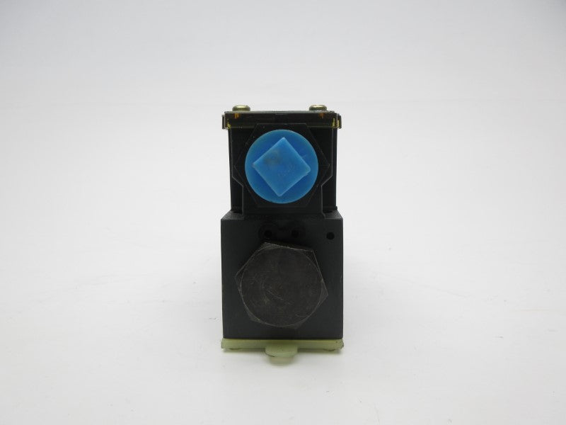 VICKERS DG4V3SOBLMFWB560 02-109634 110/120V .48/.46A 5000PSI NSNP