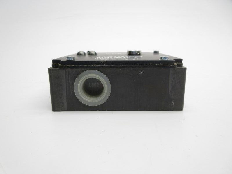 EUCHNER TZ1RE024M 082051 230V 4A (AS PICTURED) NSNP