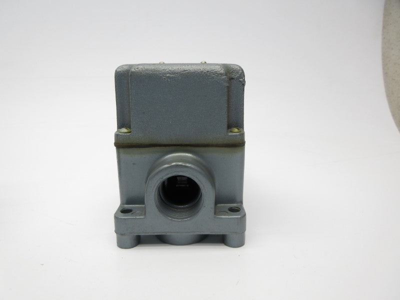 ALLEN BRADLEY 801-ASH22X SER. A 600VAC NSNP