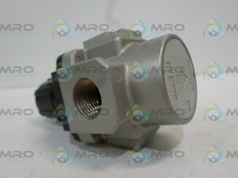 SMC AR40-N04G-Z-X33 REGULATOR NSNP