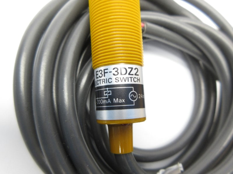 OMRON E3F-3DZ2 24-240VAC NSNP