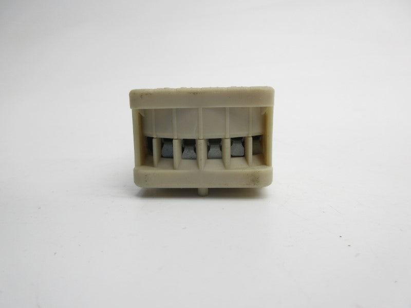 ALLEN BRADLEY 700-HN101 SER. A 300VAC 10A NSNP