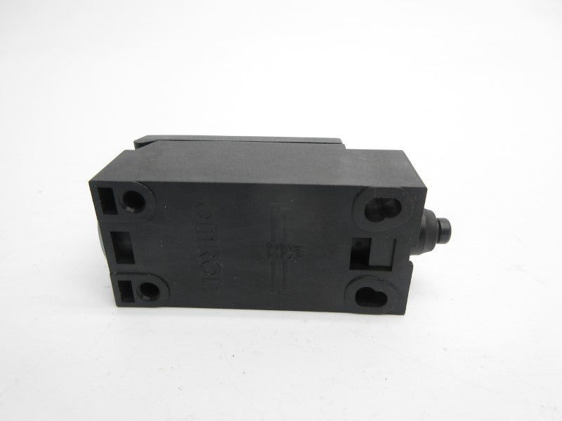 OMRON D4N-3131 240VAC 3A NSMP