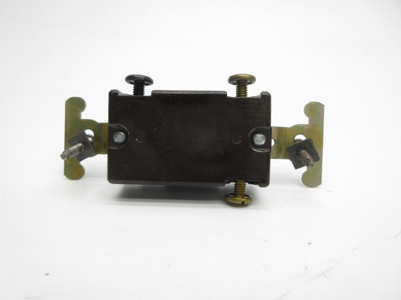 LEVITON 54503/002 120/277VAC 15A NSMP