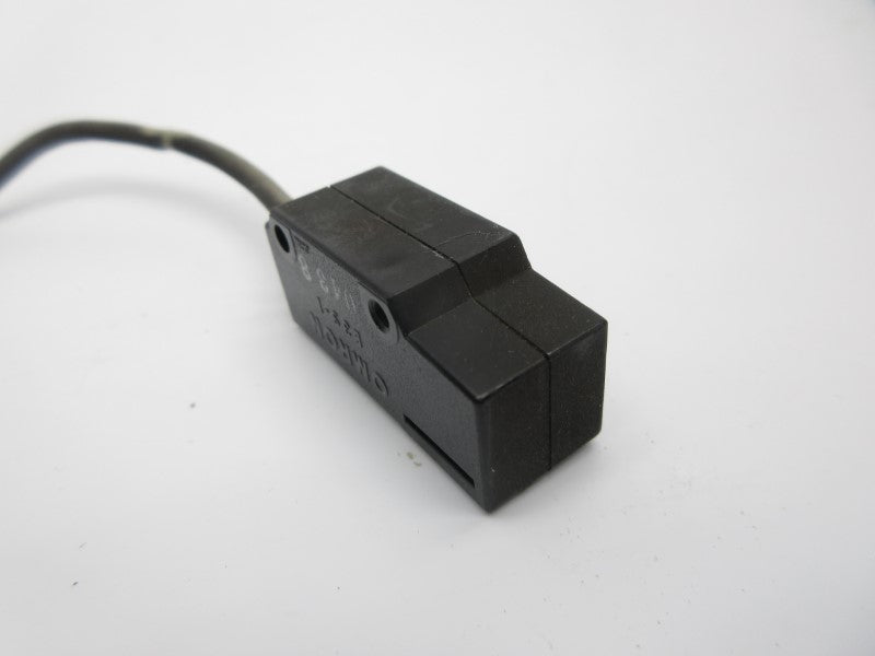 OMRON E3S-1DE11-39 12-24VDC UNMP