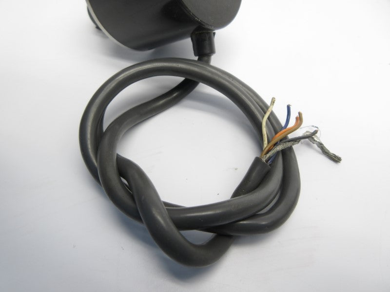 OMRON E6B2-CWZ3E 5-12VDC 600P/R UNMP