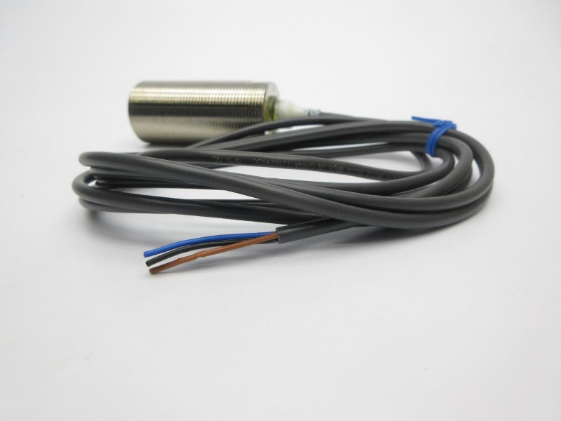 OMRON E2A-M30LS15-WP-C1 12-24VDC NSNP